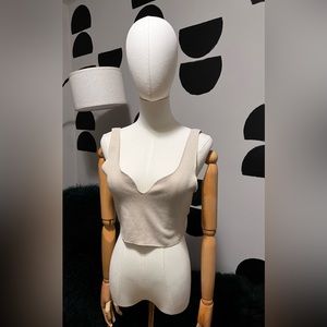 Sweetheart Neckline Crop Knit Tank